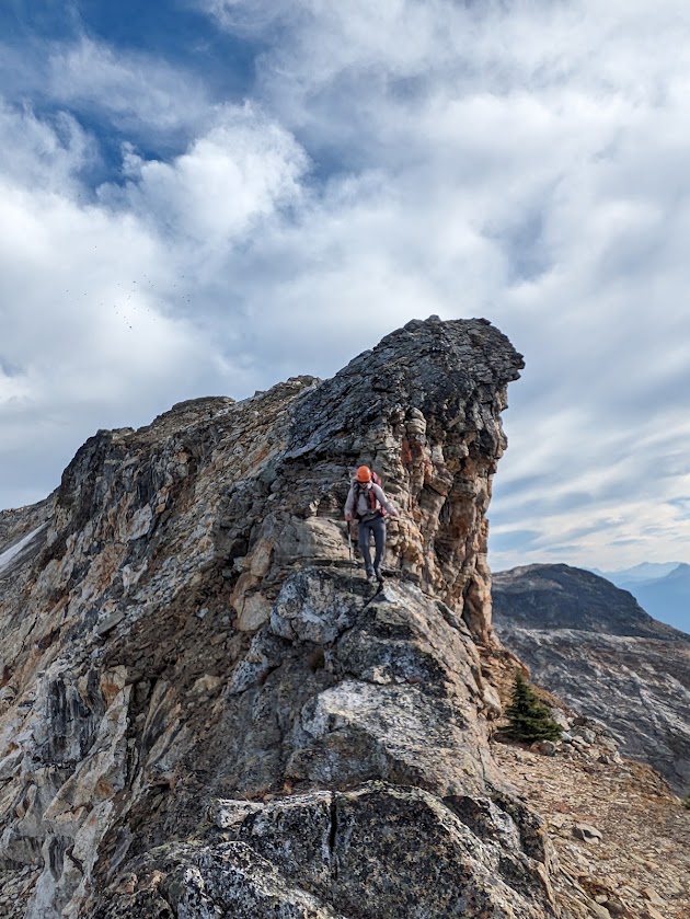 Scrambling along the ridge between Tryfan and Batoche